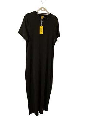 Daisy Black Short-Sleeve Maxi Dress 3X. NWT.